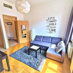 Gozsdu Apartament