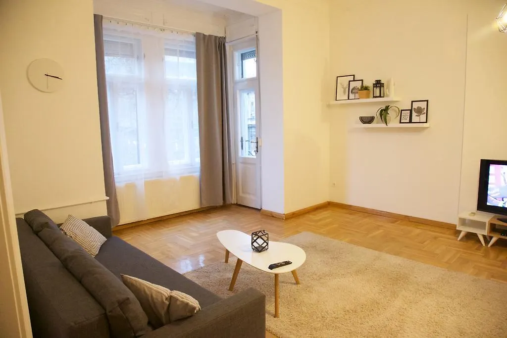 Five Season'S Apartment Budapesta