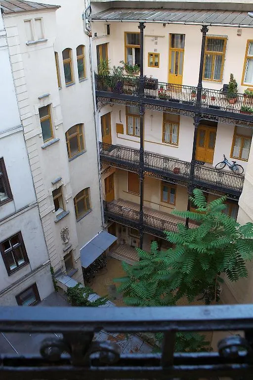 Five Season'S Apartment Budapesta